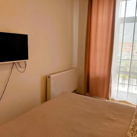 Apartamento Utulny Byt U Nadrazi Wi-fi Zdarma Hradec Králové